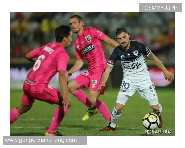 墨尔本足球明星闪耀赛场引领球队奋勇拼搏书写全新辉煌篇章 墨尔本足球明星闪耀赛场引领球队奋勇拼搏书写全新辉煌篇章